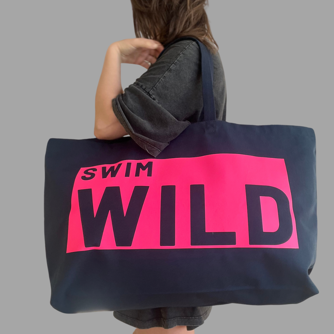 Swim Wild Jumbo Bag Navy/Neon Pink