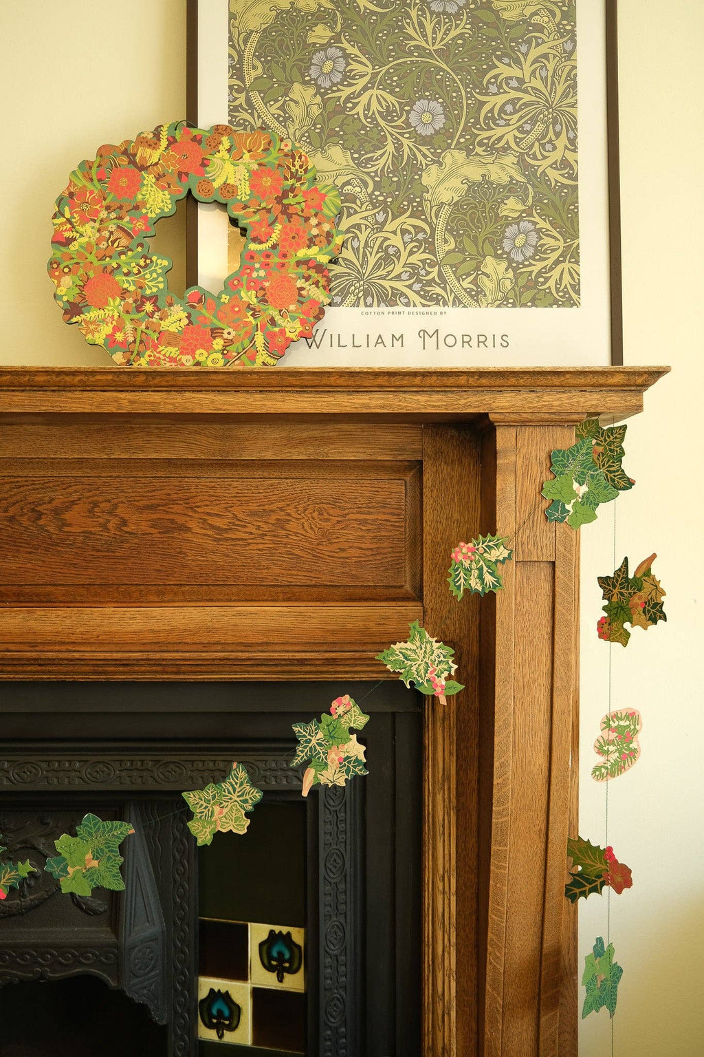 UK/EU: Holly and Ivy Sewn Garland