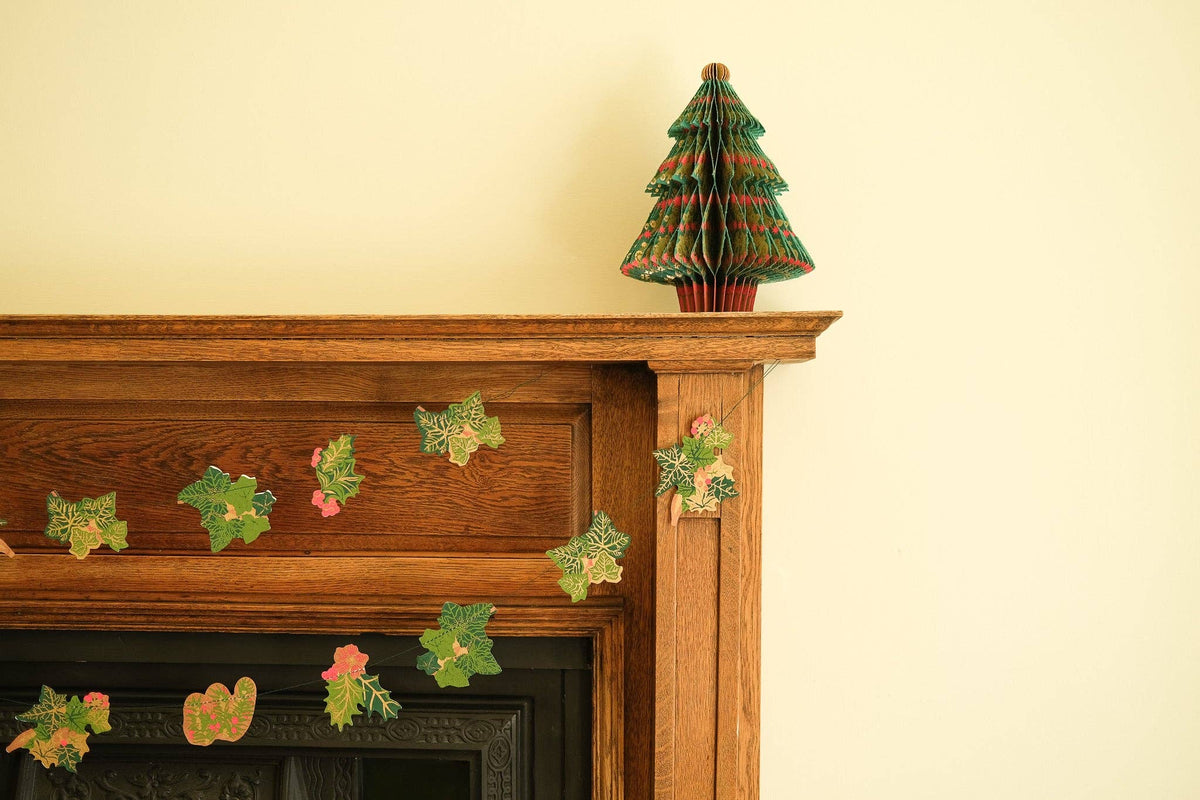 UK/EU: Holly and Ivy Sewn Garland