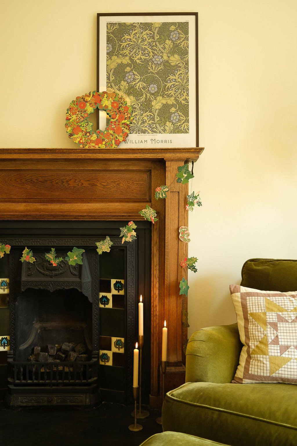 UK/EU: Holly and Ivy Sewn Garland