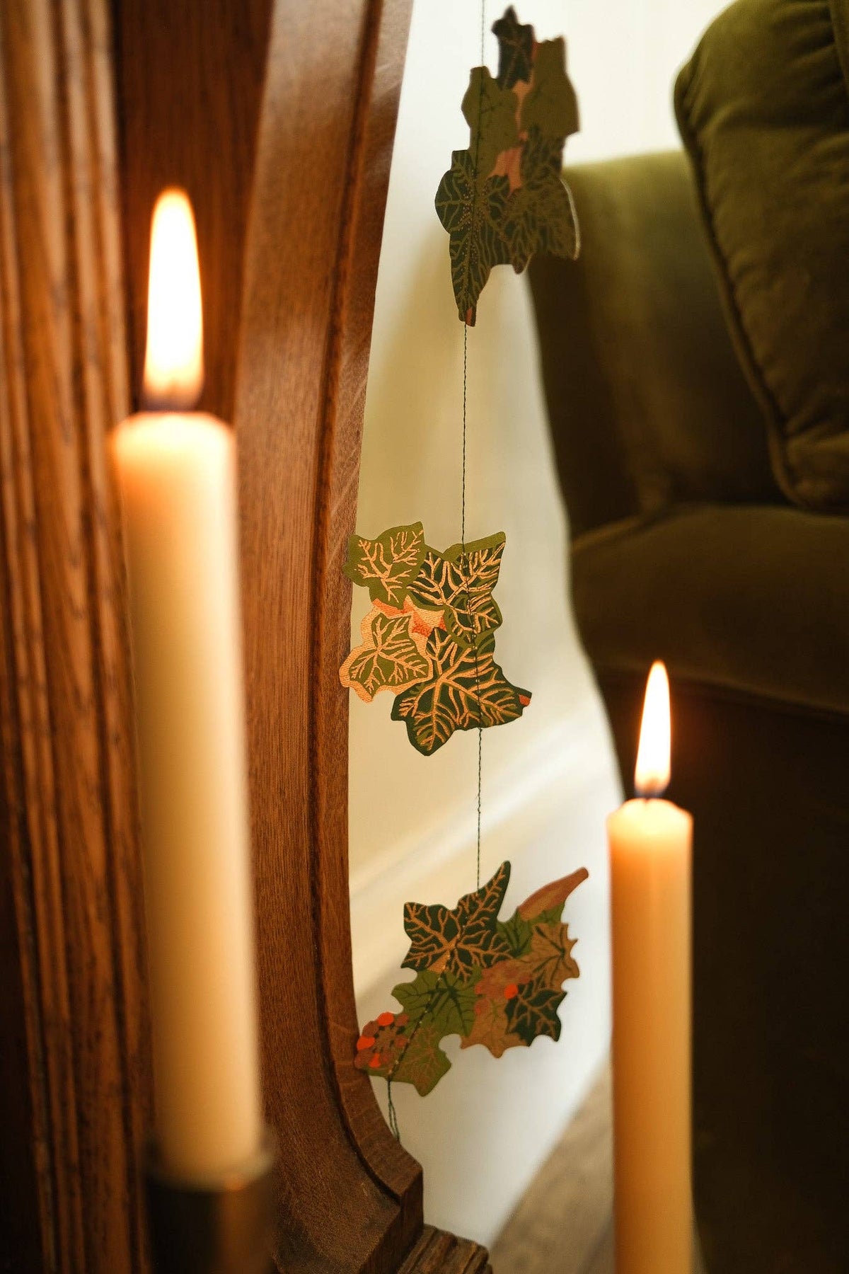 UK/EU: Holly and Ivy Sewn Garland