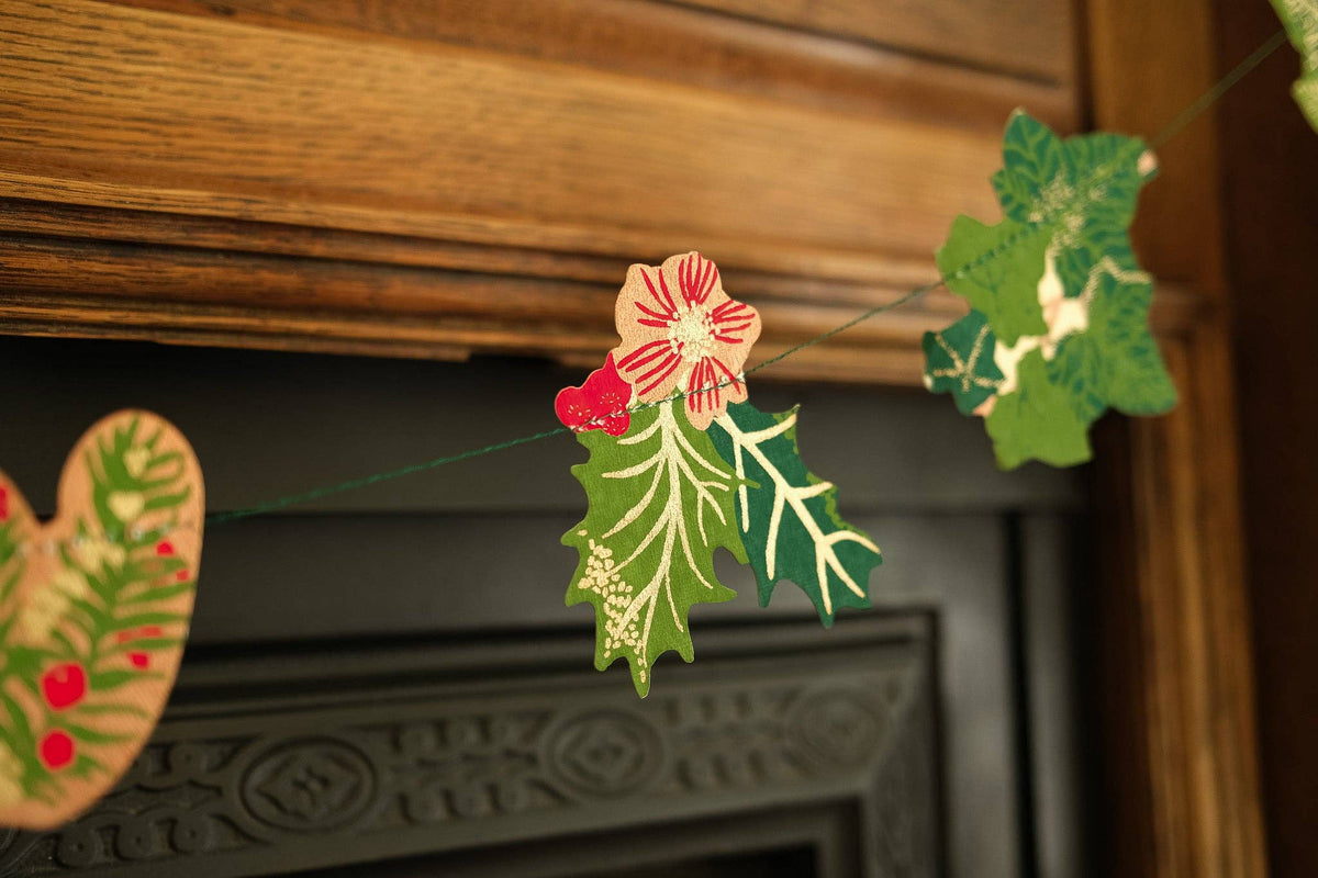 UK/EU: Holly and Ivy Sewn Garland